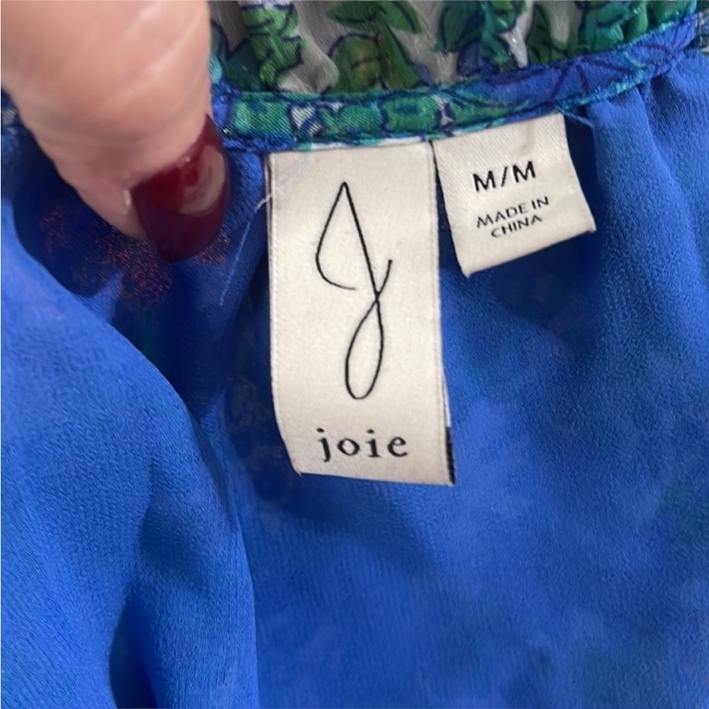 Joie NWOT short sleeve blouse with beautiful floral print. Size M. - Picture 8 of 10